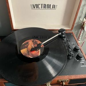 Victrola record player